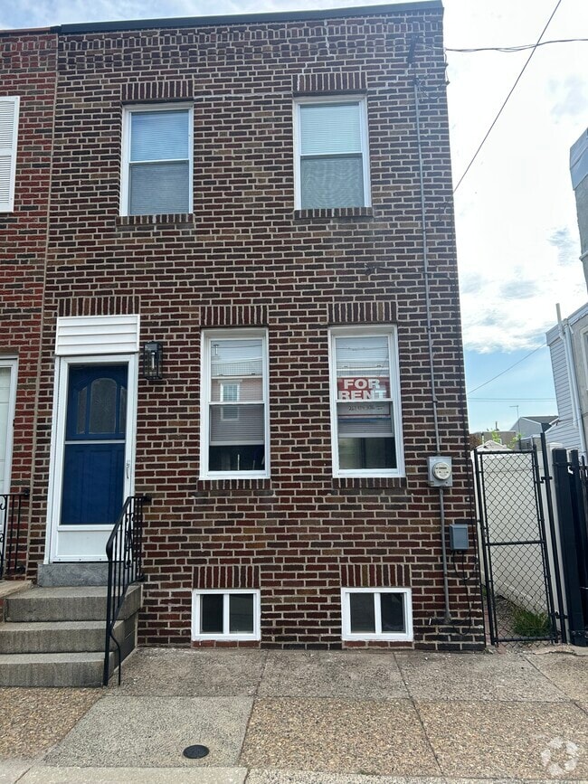 Building Photo - 2537 E Norris St Rental