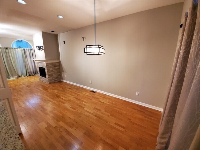 Photo - 792 Piedmont Ave NE