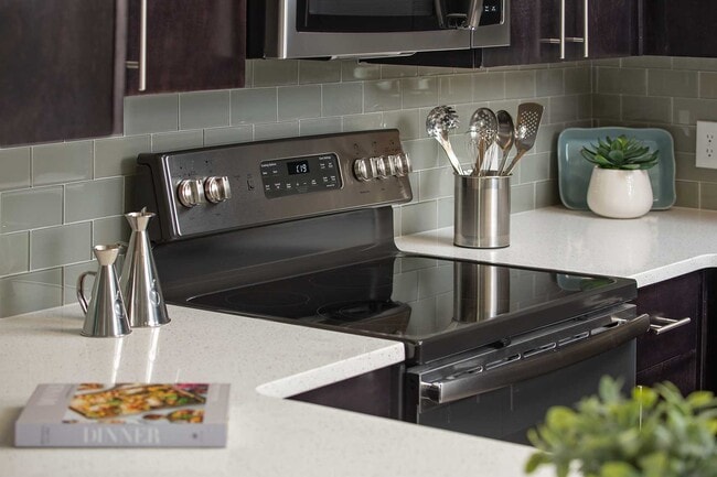 Photo - Buckhead 960