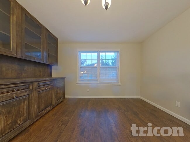 Photo - 7512 Skylake Ct