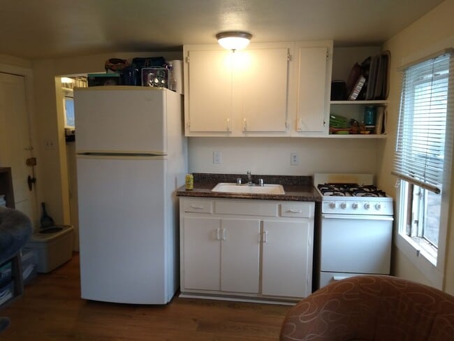 Photo - 831 Midland Ave