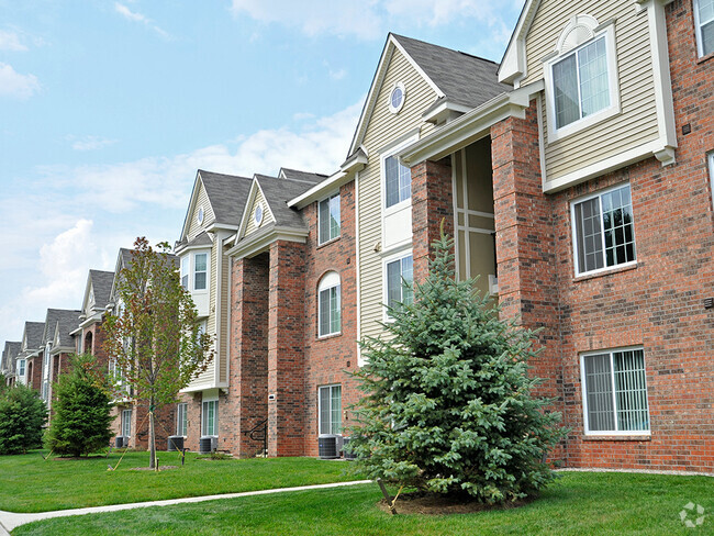 Building Photo - LakePointe Apartments