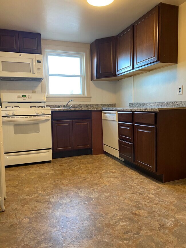 53 Nathan Rd Unit 2
