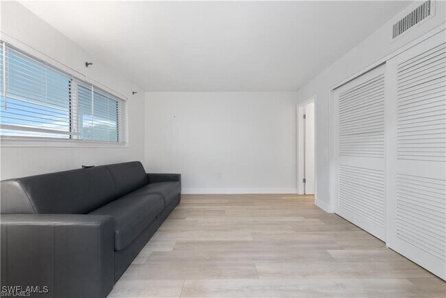 Photo - 72 7th St S Unit 310