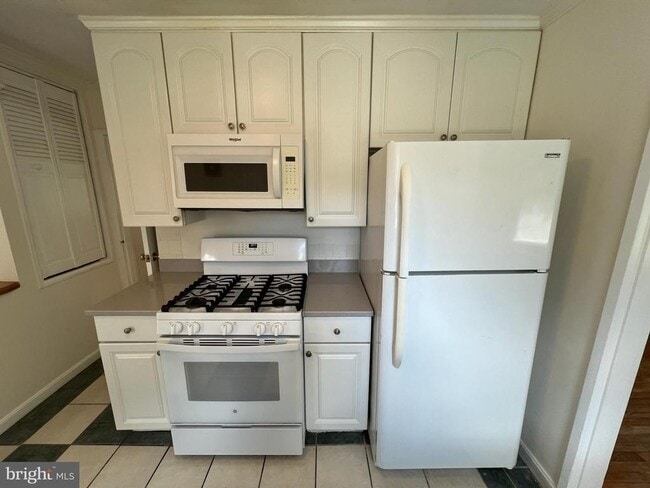 Photo - 2314 Eccleston St