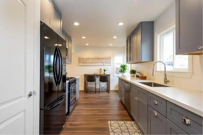 Photo - 2209 Hamilton Ave