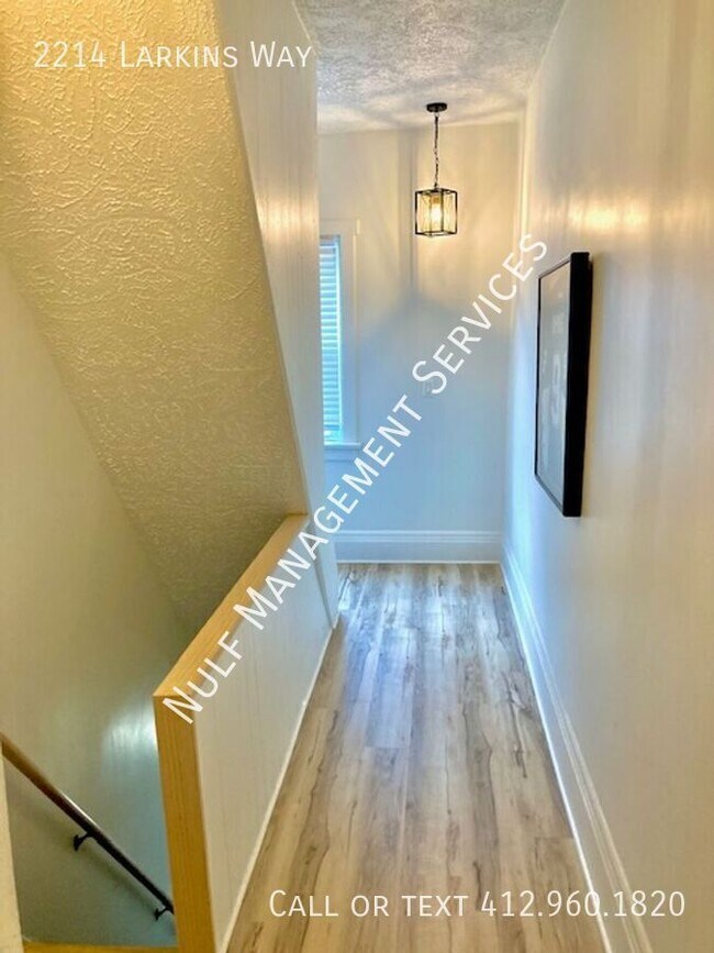 Photo - 2214 Larkins Wy