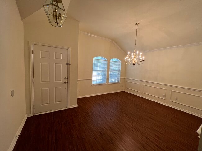 Photo - 6109 Apache Dr