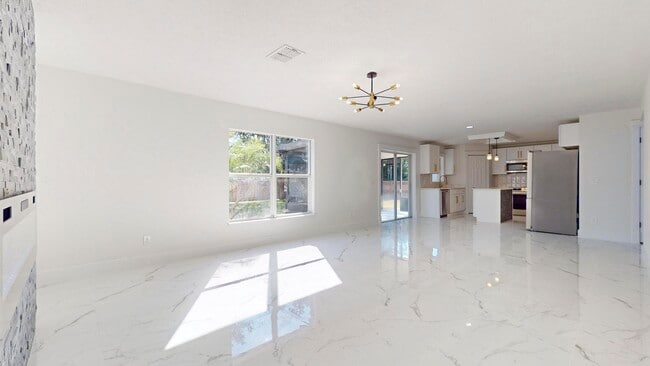 Photo - 2056 SW Grant Ave