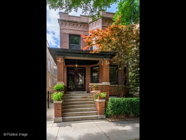 Building Photo - 2335 W Walton St