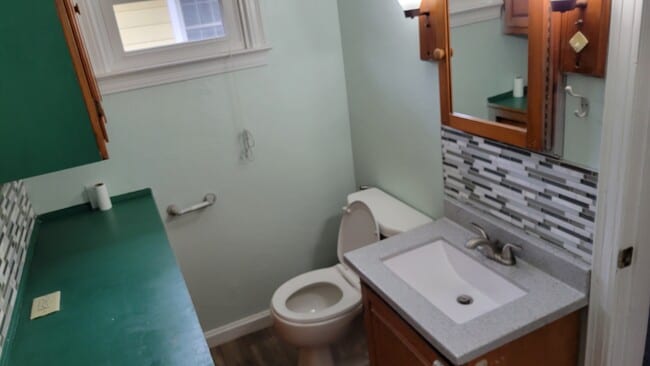 Photo - 1410 Meadowbrook Ave SE