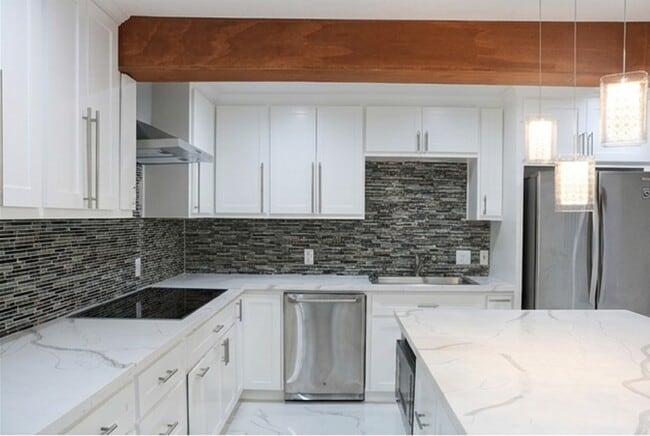 Photo - 10323 Bridgeland Ln