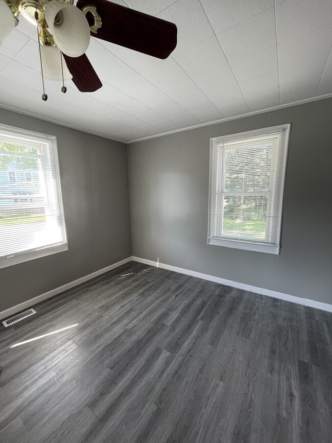 Photo - 109 William St Unit 1