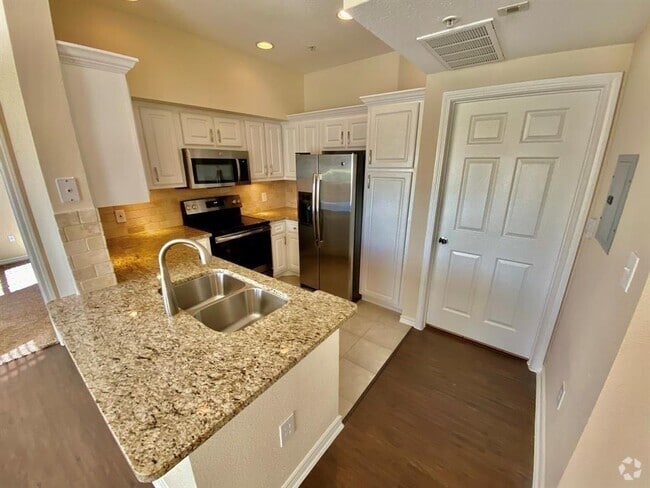 Building Photo - 2350 Westcreek Ln Unit 1110 Rental