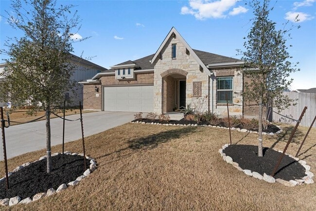 Photo - 200 Ottaviano Way