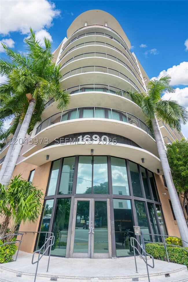 Building Photo - 1690 SW 27th Ave Unit 608