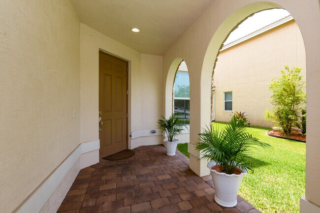 Photo - 713 NW Leonardo Cir