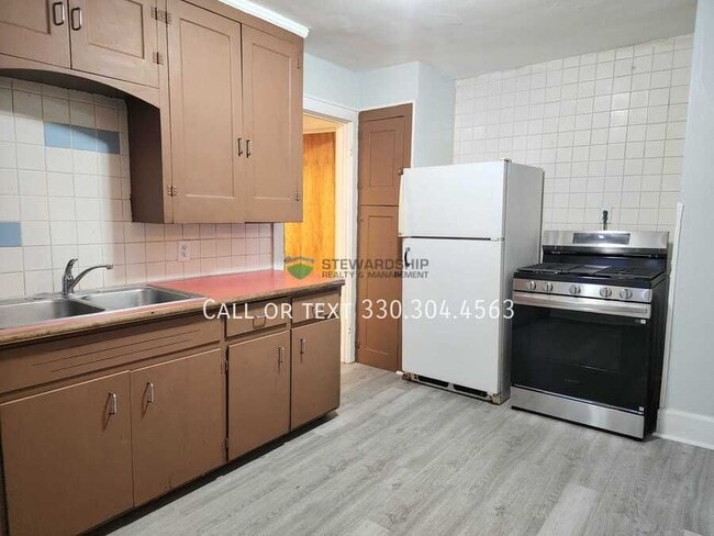 Building Photo - 1628 E Market St Unit 3