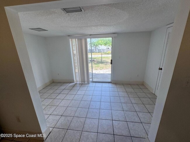 Photo - 4230 Mt Vernon Ave