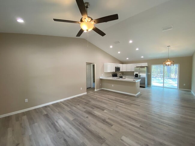 Photo - Beautiful Home Desirable SW Ocala Neighborhood 3/2/2 **WON"T LAST**