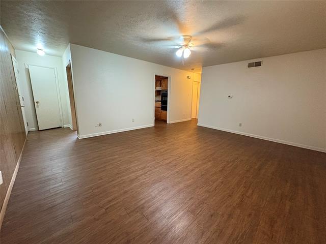 Photo - 106 Campbell St