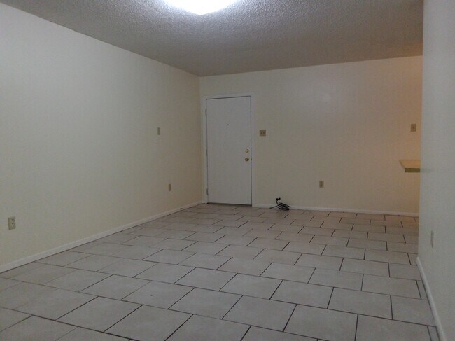 Photo - 3139 Addison St Unit #2