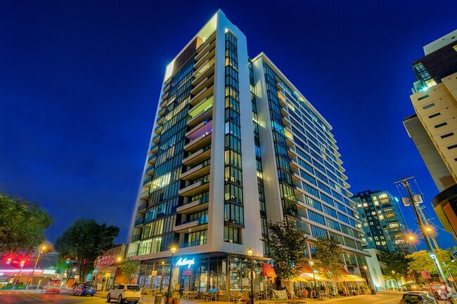 Building Photo - Windsor Bethesda Rental