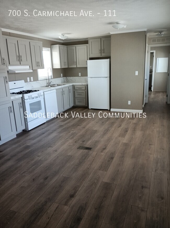 Photo - 700 S Carmichael Ave