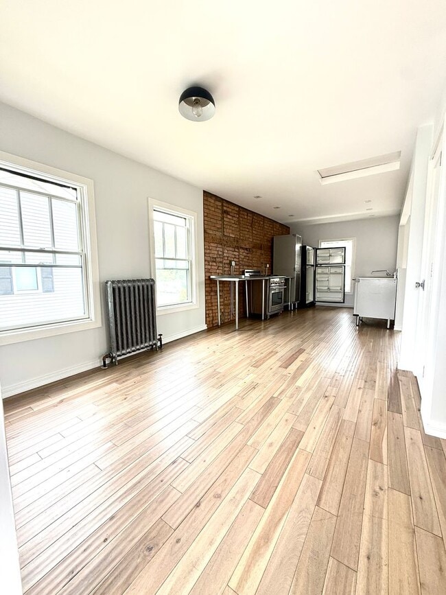 Photo - 154 Broadway Unit 154 Broadway 2