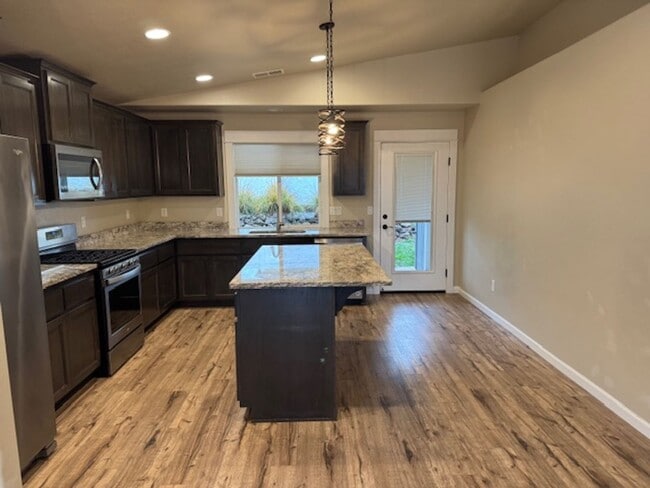 Photo - 3 BEDROOM/ 2 BATH HOME WITH OPEN LAYOUT AND SCENIC SETTING