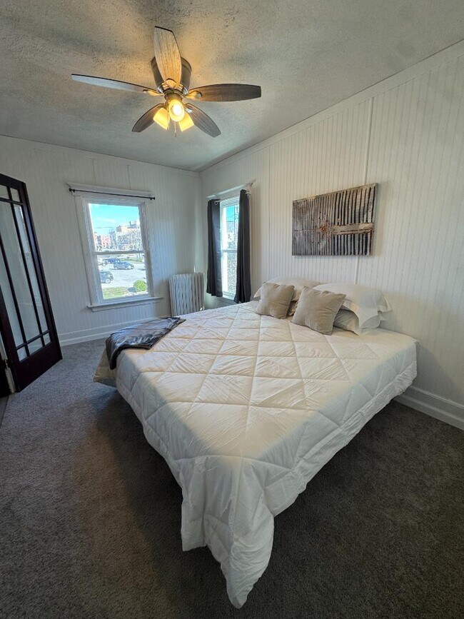 Photo - 504 N Roosevelt Ave