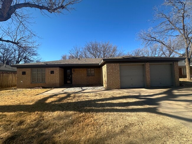 Building Photo - 7006 Vinton Ave