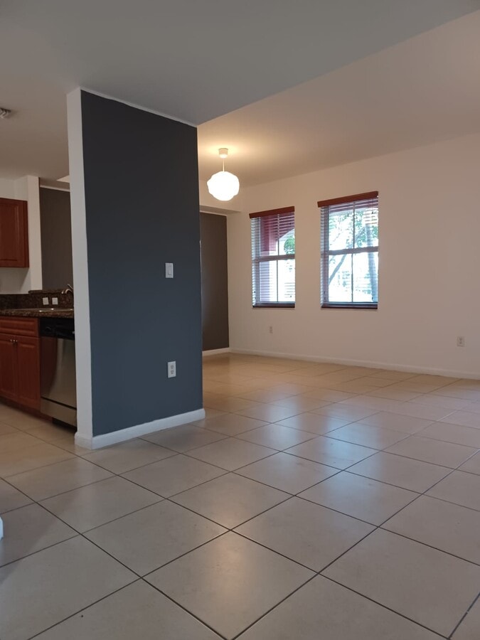 Photo - 11002 NW 83rd St Unit 106