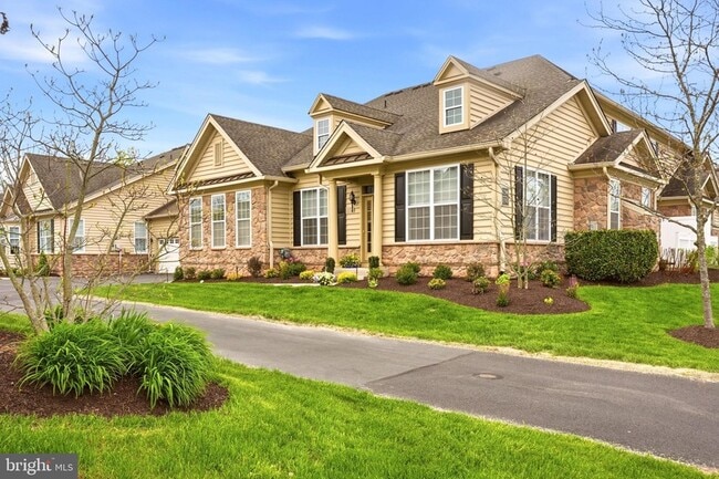 Photo - 1190 Webb Dr