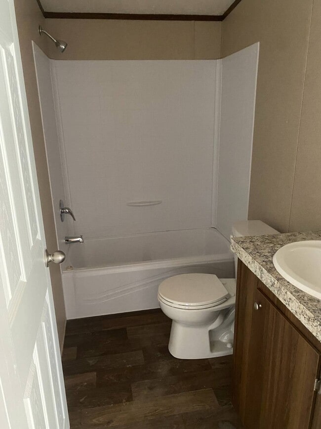 Photo - 105 High Ridge Ct