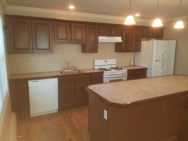 Photo - 229 Torrey Pines Dr