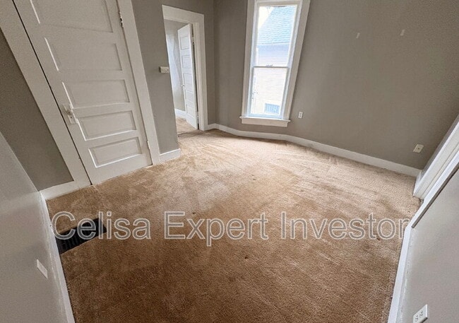 Photo - 411 W Williams St Unit 2