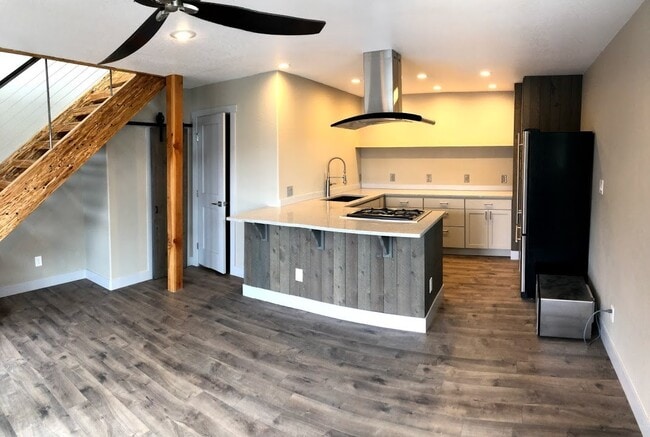 Photo - One of a Kind 2 Bed, 2 Bath Home with Gorgeous Mountain Views!