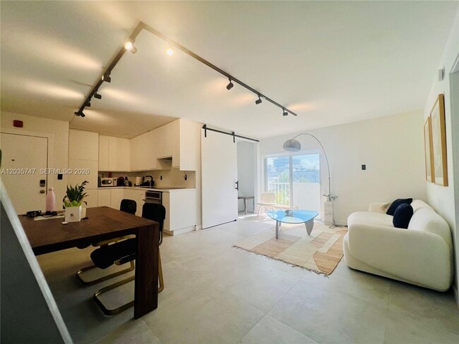 Photo - 240 Collins Ave Unit 4A