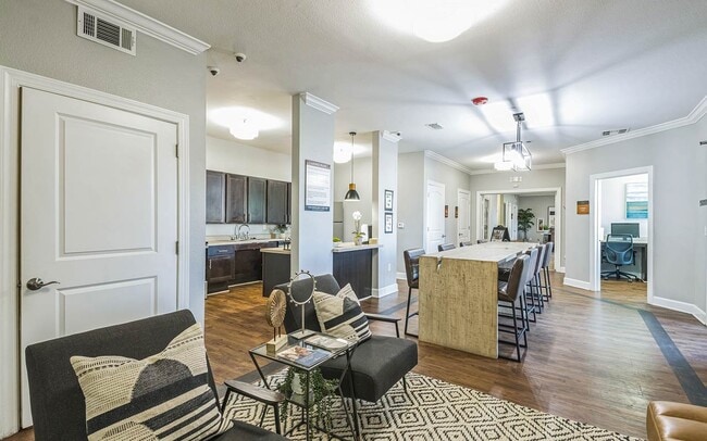 Villas at Colt Run Apartments
