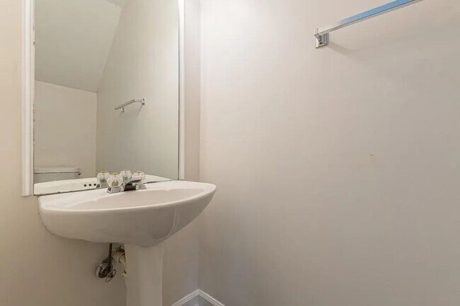 Photo - 5545 Northcut Dr