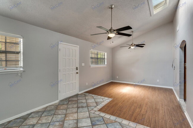 Photo - 5117 Bahama Dr