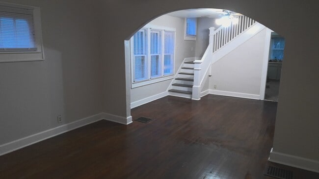 Photo - 815 N Bancroft St