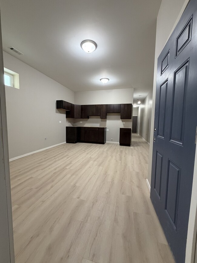 Photo - 22 N Pulaski Rd