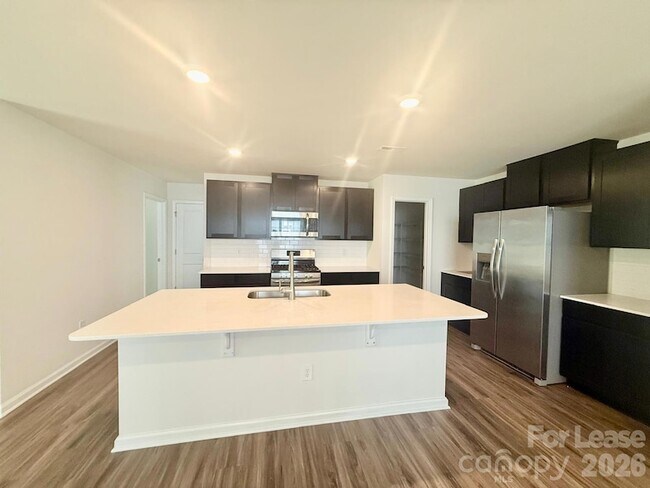 2834 Oldfield Dr