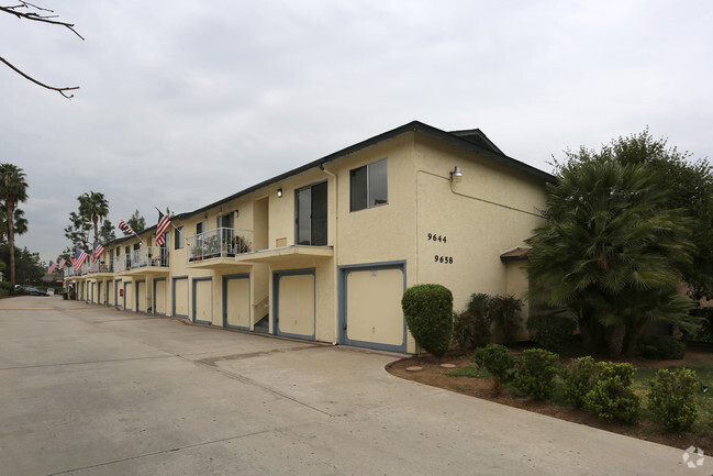 Photo - Lakeridge Apartments