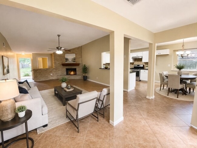 15634 Fox Springs Dr