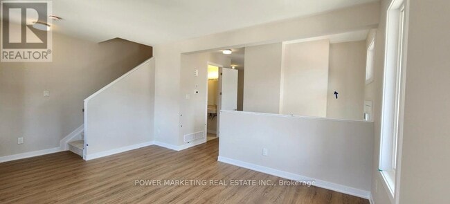 Photo - 139 Beebalm Cres