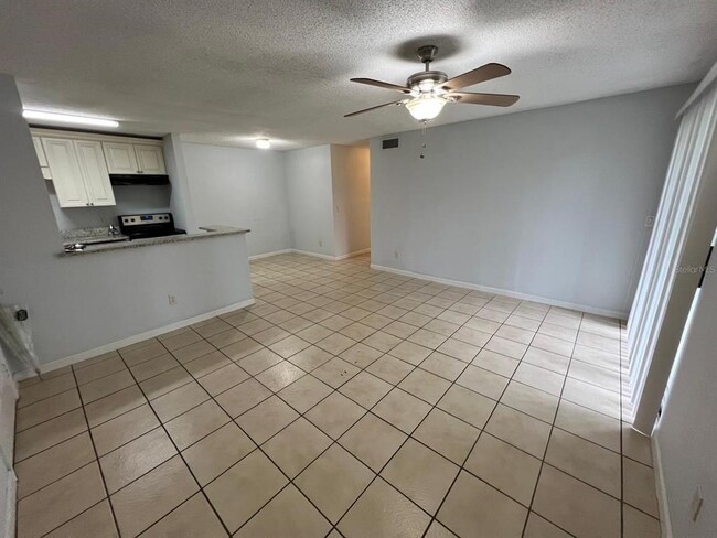 Photo - 2740 Oak Park Way Unit 102