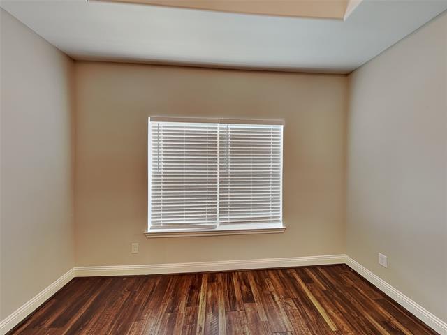 Photo - 1002 Woodcrest Dr